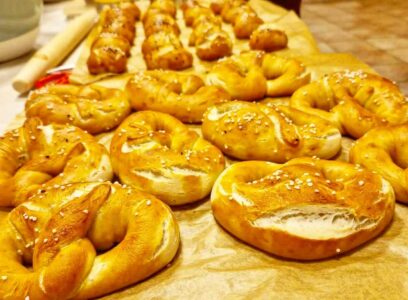 Wir brezeln, laugen und genießen – heiß auf Laugengebäck selbst machen